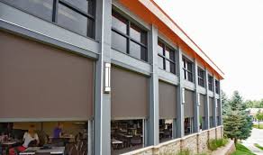 Commercial Exterior Shades Insolroll