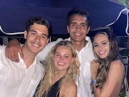 Let's take a look at mia fevola's current relationship, dating history, rumored hookups and past exes. Afl News 2021 Jamarra Ugle Hagan Mia Fevola Dating Daniel Rioli The Courier Mail