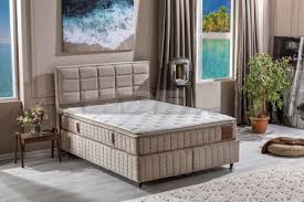 Тапицираните легла често имат чекмеджета също за използване на пространството под леглото. Tapicirani Legla Mebeli Idea Detski Stai Kuhni Divani Stolove Masi