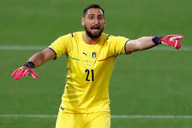 Italy goalkeeper gianluigi donnarumma wore two pairs of adidas predators during his nation's victory against belgium. Reports Paris Saint Germain Closing In On Signing Gianluigi Donnarumma Black White Read All Over