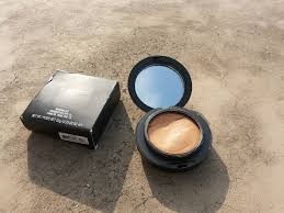 mac mineralize foundation with spf 15