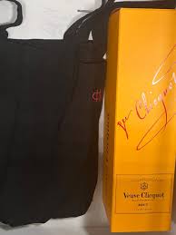 veuve clic brut with gift box food