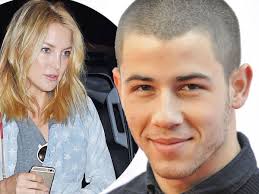 Hudson began the year 2000 somewhat inauspiciously, with a supporting turn as a virginal college student in the unimpressive teen thriller gossip. Kate Hudson Loves That Nick Jonas Is Younger Than Her After String Of Dates With Singer Mirror Online