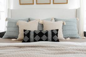 Throw Pillow Sizes A Guide For 2023