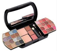 cp trens makeup kit multi colour