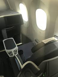 These seats are great for traveling with a friend or loved one, but less so if traveling alone with a stranger next to you. United Polaris Business Class Boeing 787 9 San Francisco Sfo To Denver Den Review