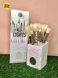 bh brushes fairy lights edition 11