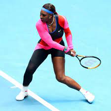 Australian open star sparks debate over unusual outfit with fishnets. Serena Williams Melbourne Outfit Spaltet Fans In Den Sozialen Medien