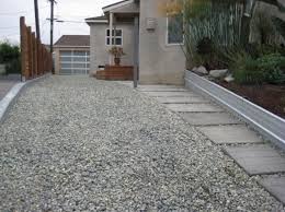 how to stabilize pea gravel driveways