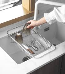 extendable over the sink drainer