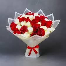 red white rose bouquet delivery to