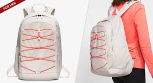 Nike asks you to accept cookies for performance, social media and advertising purposes. Best Nike Backpacks For School Ultimate 2019 Buying Guide Backpackies