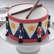 I knew there where going to be lots of kids there so i not only wanted it to. Ideas How To Create A Nutcracker Cake
