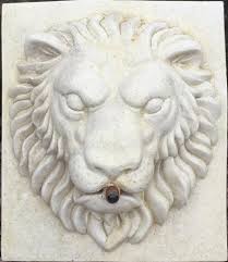 Lion Head On Block Cotswold Stone