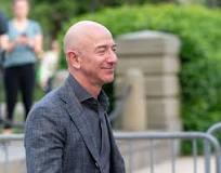 how-much-does-jeff-bezos-make-a-day