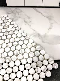 decor tile ideas for small bathrooms
