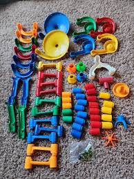 62 pieces toto toys marble run maze