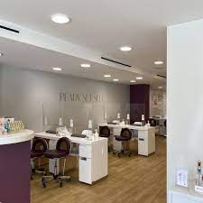 luxury nail spas in beverly hills