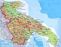 Map of puglia & basilicata and travel information about puglia & basilicata brought to you by lonely planet. Mappa Cartina Geografica Puglia Consigliando It