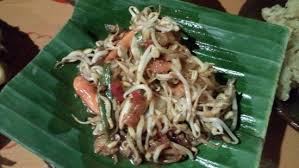 Mie means noodle made of flour, salt and egg, while soto refers to indonesian soup. Trancam Picture Of Waroeng Ss Spesial Sambal Ngaglik Tripadvisor