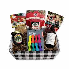 custom housewarming gift basket deluxe