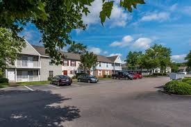 lakefield mews apartments and townhomes