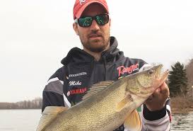 Precise Depth And Presentation Control Bobbers For Big Walleyes Midwest Outdoors