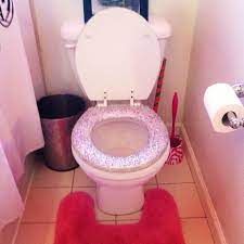 Pretty Bathrooms Glitter Toilet Seat
