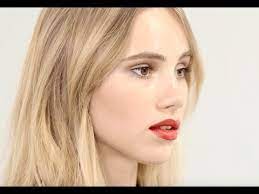 model suki waterhouse