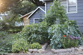 Easy Raised Garden Bed