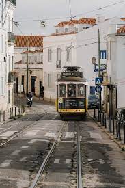 a 3 day itinerary for lisbon a 2023