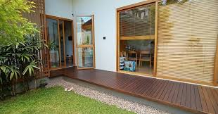 Oct 19, 2017 · selain itu, lantai kayu juga dinilai lebih awet lho, dengan perawatan yang baik dan benar, lantai kayu di rumah dapat bertahan sampai 20 tahun. Lantai Kayu Outdoor Harga Dan Spesifikasi Kekuatan Gudang Parquet Indonesia