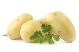 Ziemniaki są niskokaloryczne i bogate w witaminę C, beta-karoten, fosfor i  potas - PoradnikZdrowie.pl