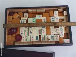 En sus inicios los juegos de mahjong eran simples juegos de naipes, pero con el paso del tiempo se han ido modernizando, primero pasando a juego de mesa con fichas y. Juego De Mesa Chino Mahjong Antiguo Juego De Mahjong Principios Del Siglo Comprar Hay Tantos Juegos De Mahjong Como Modalidades Ngandel