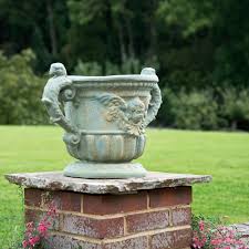 Capital Garden Queen Anne Urn Authenteak