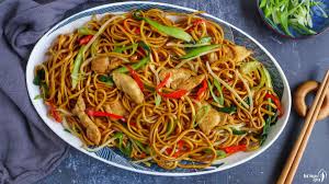 Chow Mein (Chinese Fried Noodles, 炒面) - Red House Spice
