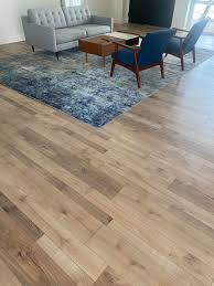 choosing the best rugs for lvp flooring