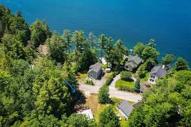 lake winnipesaukee homes under 700k