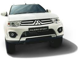But the pajero's steering may feel bit heavy in city traffic but as we drive in open road and step on the accelerator the beast will come to life. New Mitsubishi Pajero Sport Prices Mileage Specs Pictures Reviews Droom Discovery