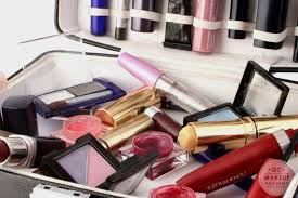 organized makeup kit
