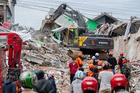 The devastating damage from indonesia earthquake and tsunami]. Vqf4a8iqrefjcm