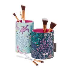 sara miller underwater spa makeup brush