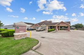 baytown cal and dentist offices for