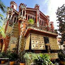 known gaudi masterpieces in barcelona