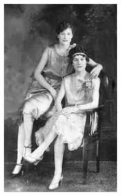 flapper fashion 1920s fashion history