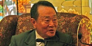 Person in malaysia and second richest in southeast asia making him the 40th richest. Robert Kuok Complete Biography With Photos Videos