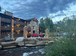 hotels with hot tubs in estes park