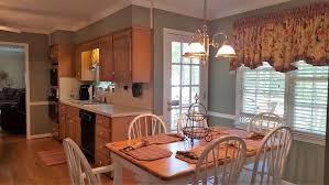 Kitchen Wall Paint Color To Complement