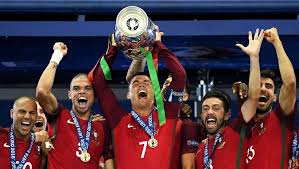Ver todos los reportajes de la eurocopa 2016. Cinco Anos De La Eurocopa Ganada Por Portugal Sin Cristiano Ronaldo Lesionado