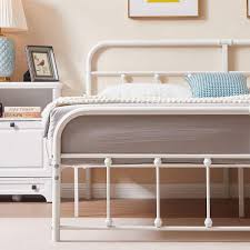 Vecelo Victorian Bed Frame With Heavy